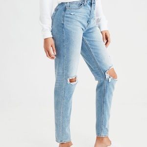 American Eagle Mom Jeans Size 4 Short